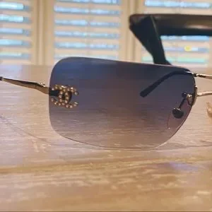 RARE CHANEL Rimless Sunglasses 4017 D Blue Purple Gradient Rhinestones Chanel 4017 Vintage Sunglasses Made in Italy 2000 main image 4